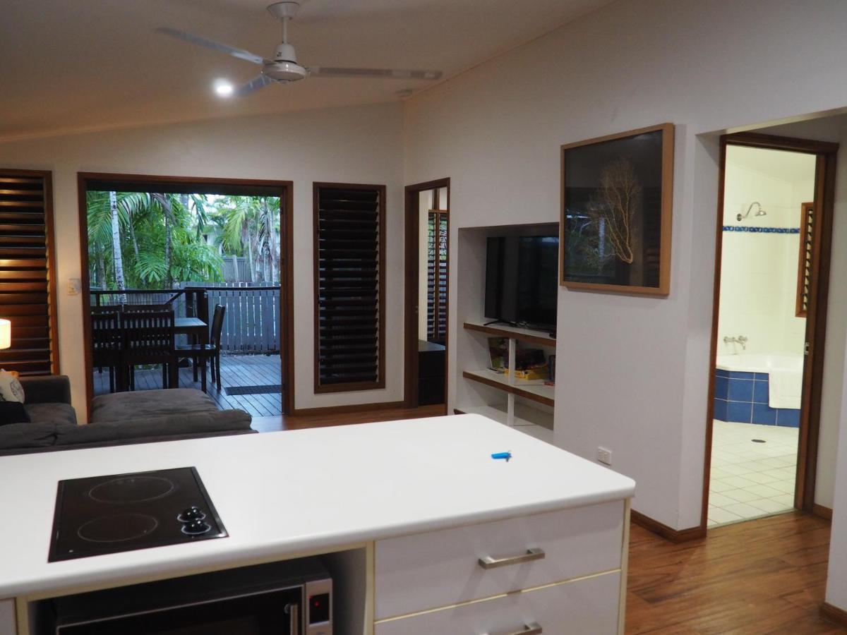 Cassawong Cottages Mission Beach Exteriör bild