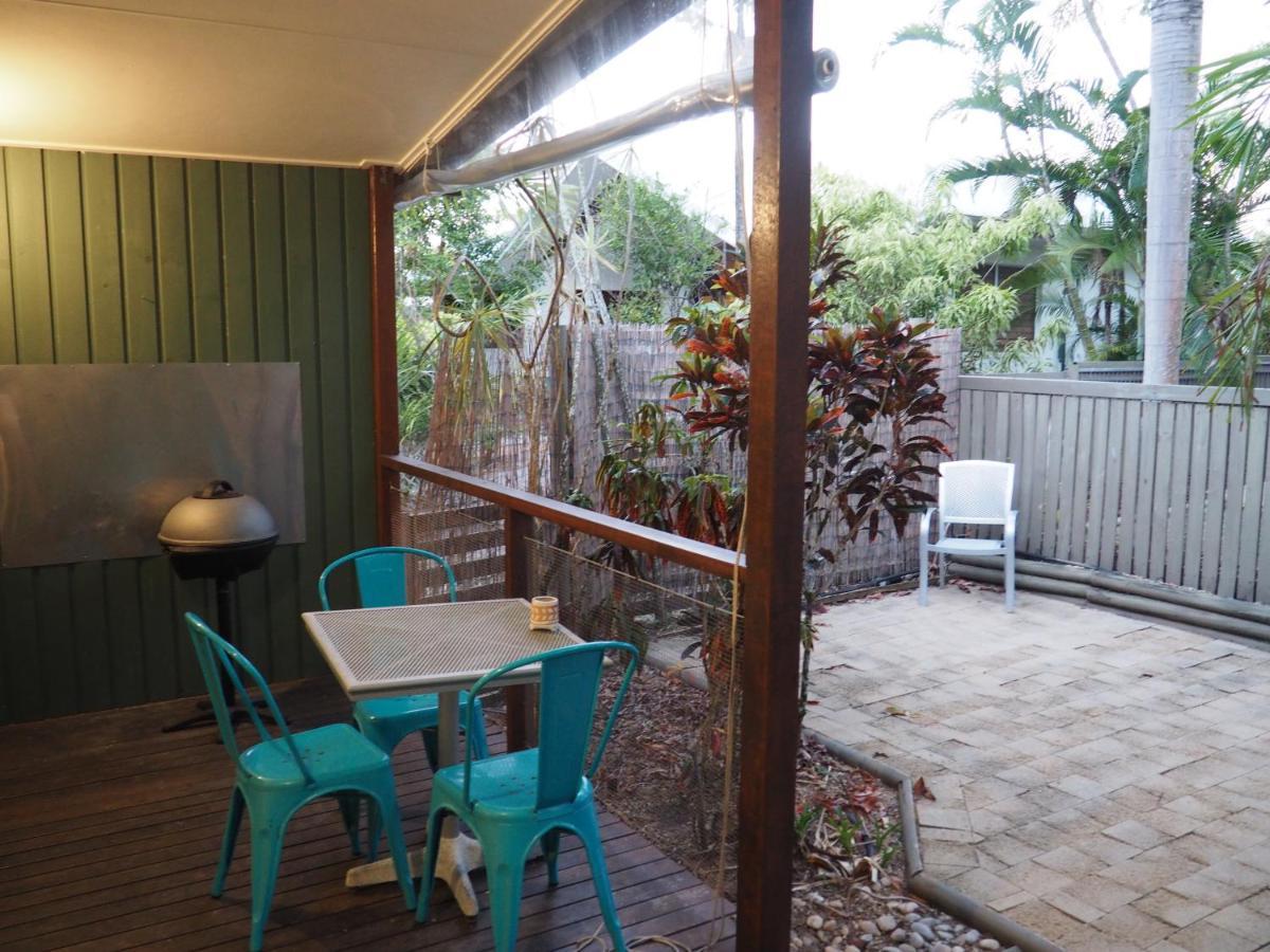 Cassawong Cottages Mission Beach Exteriör bild