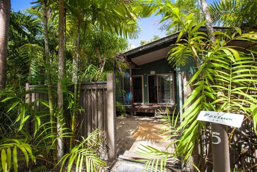 Cassawong Cottages Mission Beach Exteriör bild